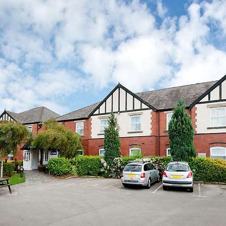 Travelodge Warrington Lowton 外观 照片