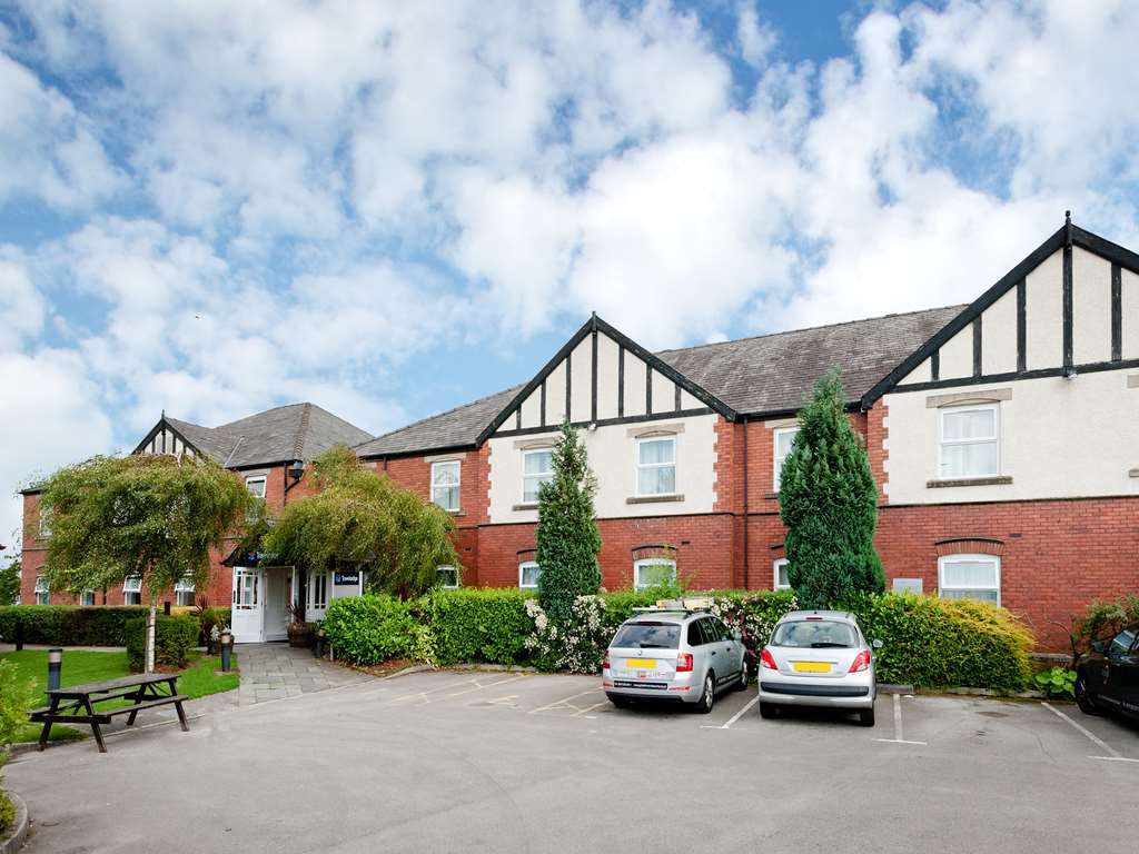 Travelodge Warrington Lowton 外观 照片